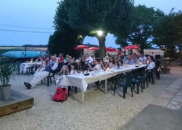 Du Noyer Bed & Breakfast